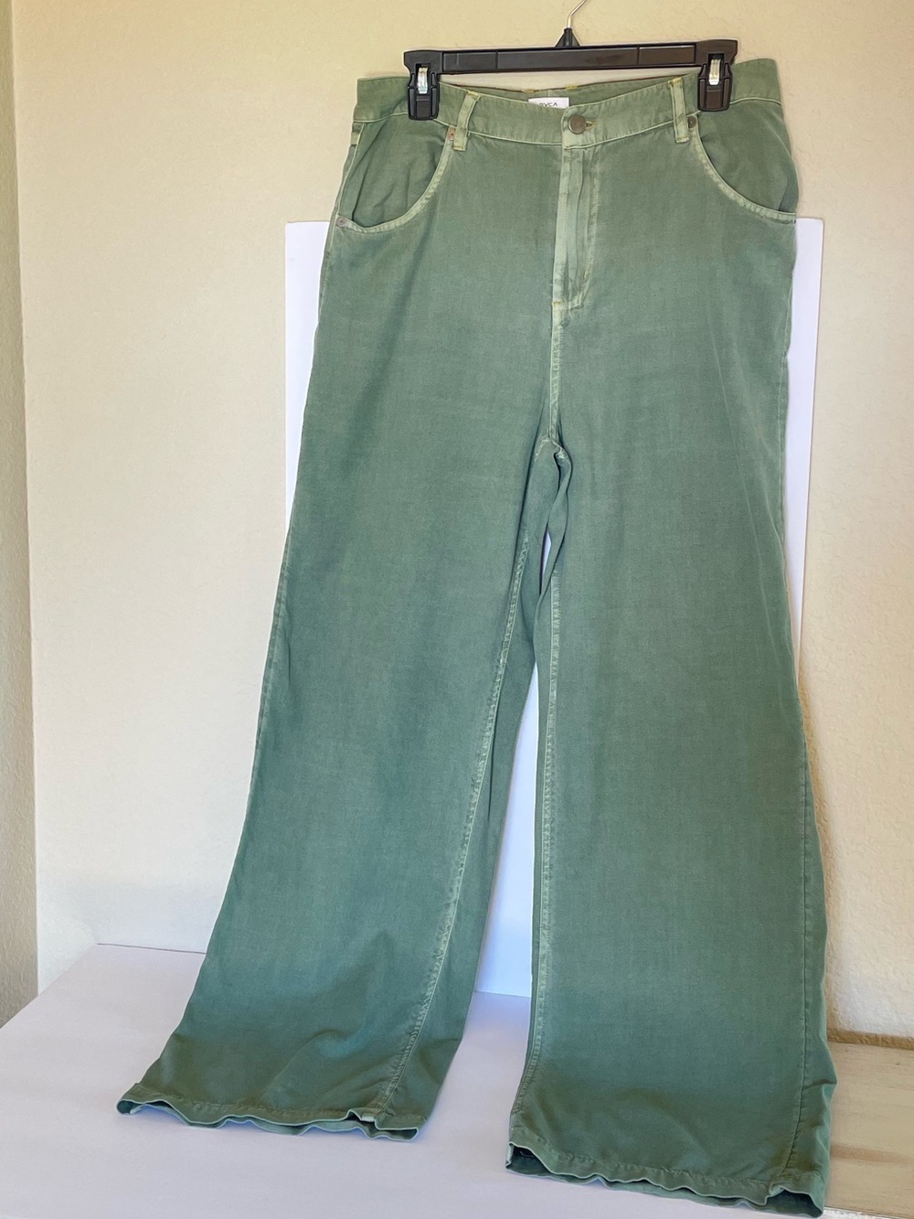 RVCA Sage Green Soft Wide-Leg Pants Specially dyed SZ 27